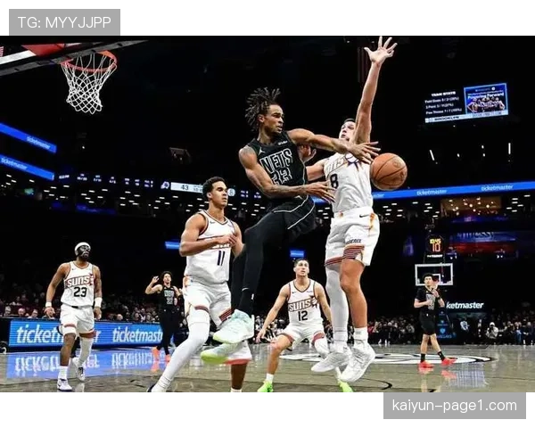 太阳战胜篮网重返第六 狄龙26分弥补布克缺阵 太阳战胜篮网重返第六 狄龙26分弥补布克缺阵